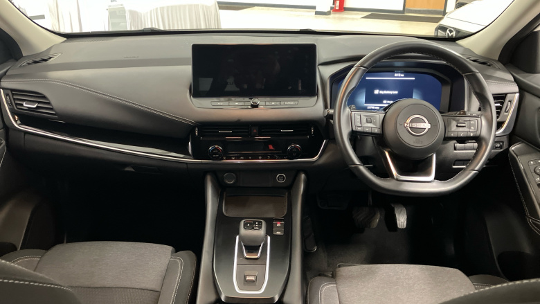 Nissan Qashqai 1.3 DiG-T MH 158 N-Connecta 5dr Xtronic Petrol Hatchback